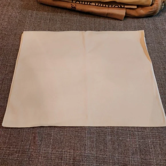 Dust bag solofficialkw.com